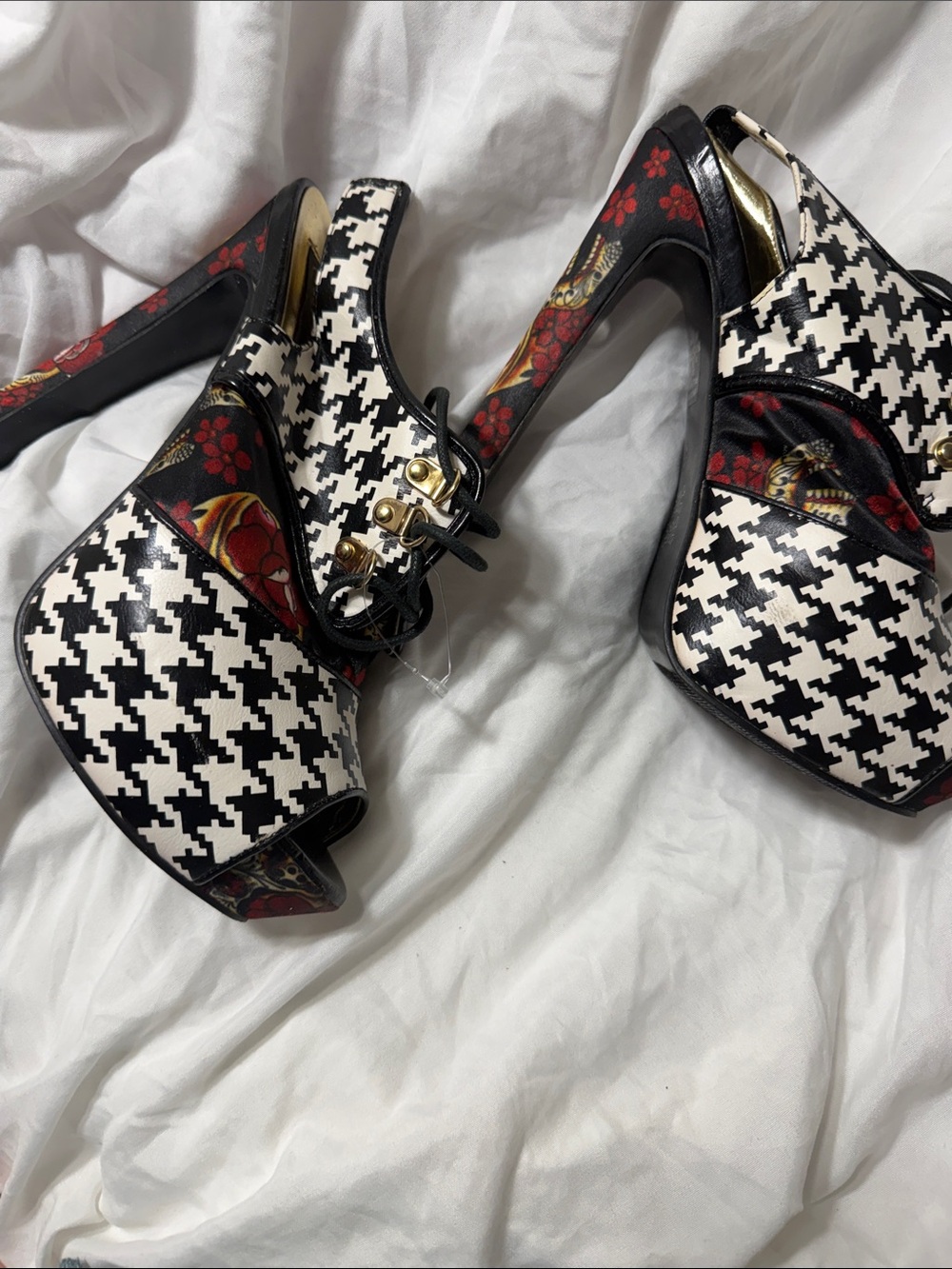 JustFab Black & White Houndstooth Platform Heels with Red Floral Detail